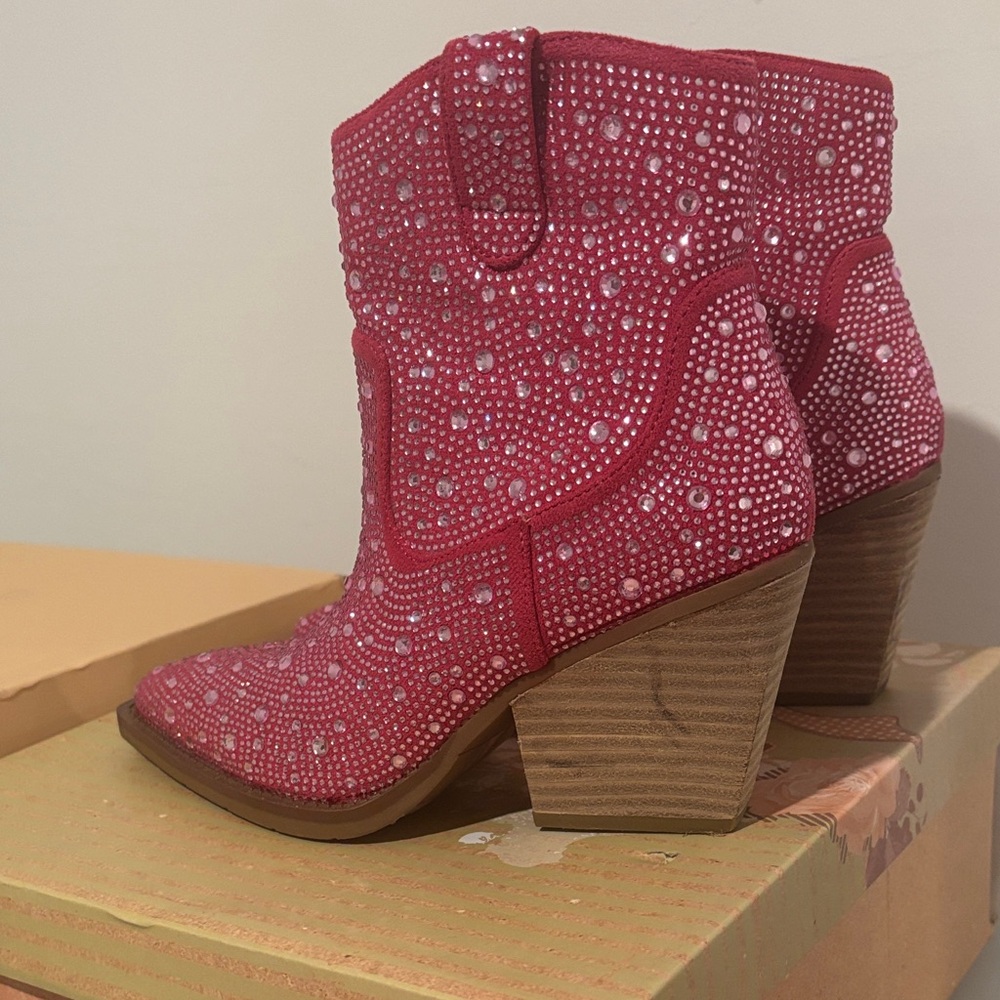 Pink Rhinestone Ankle Boots Size 7 Worn Once - Picture 4 of 4